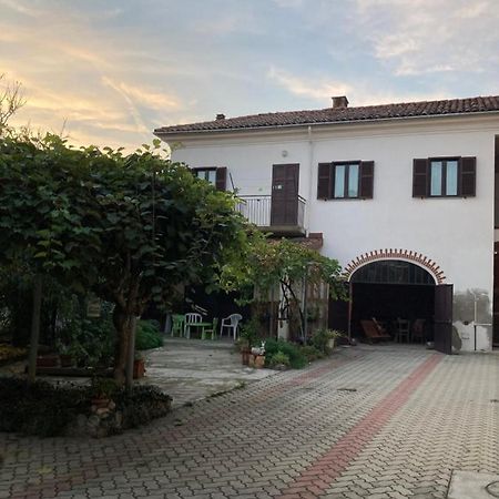 Casa Aromi Ed Arte Vendégház Asti Kültér fotó