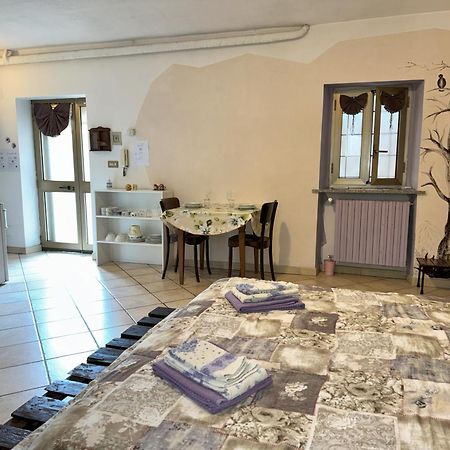 Casa Aromi Ed Arte Vendégház Asti Kültér fotó