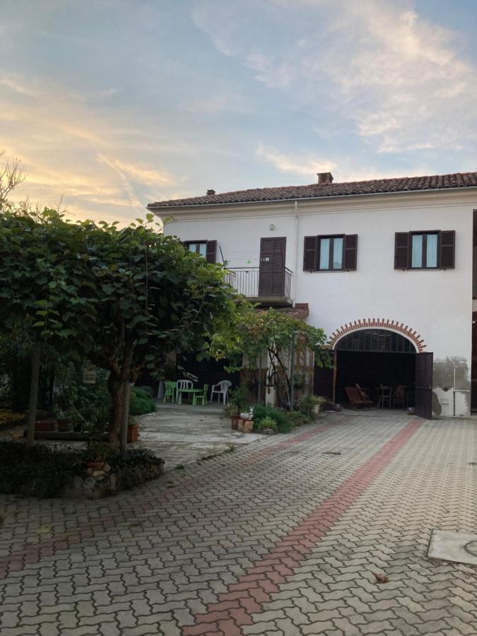 Casa Aromi Ed Arte Vendégház Asti Kültér fotó