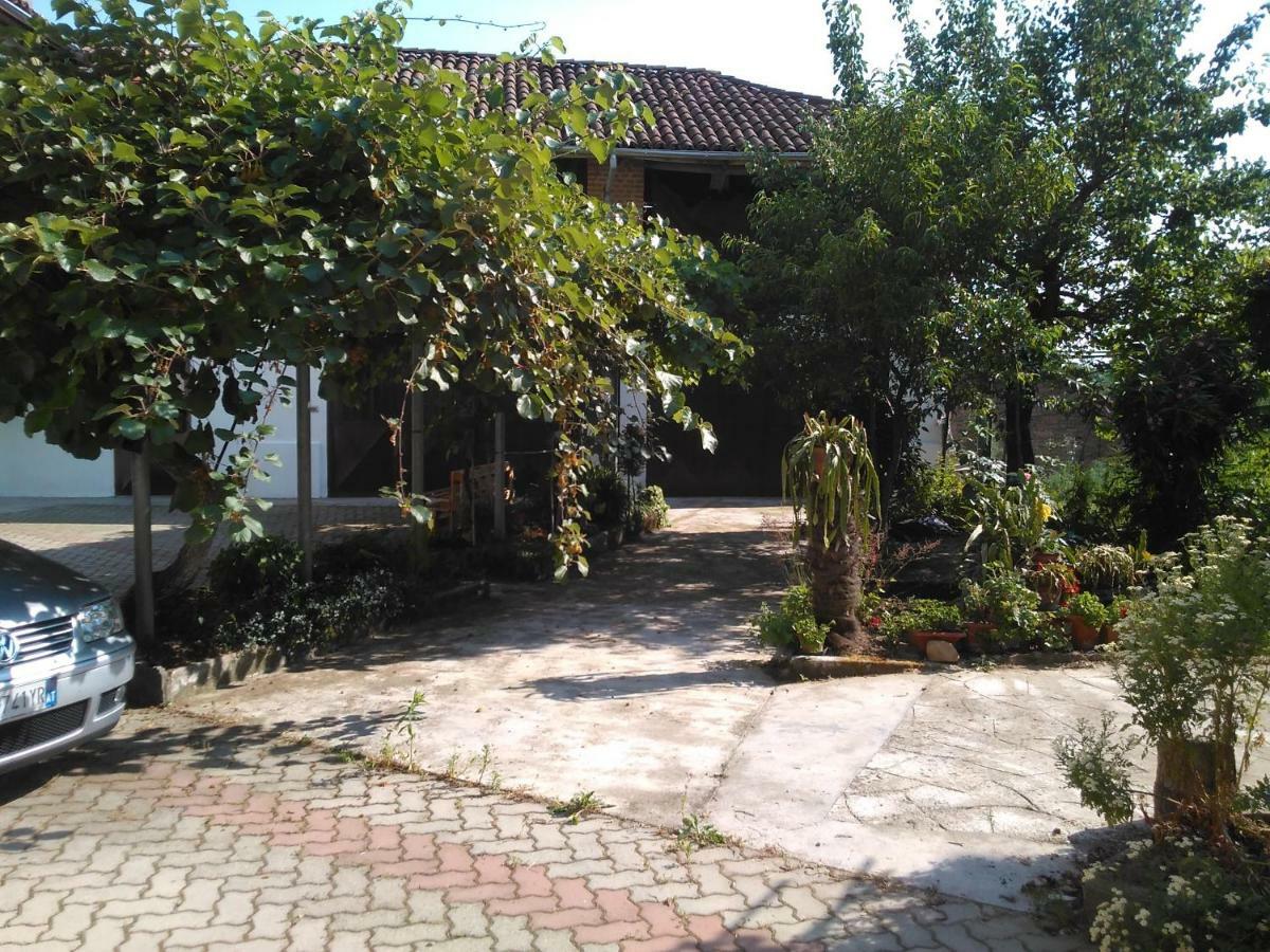 Casa Aromi Ed Arte Vendégház Asti Kültér fotó