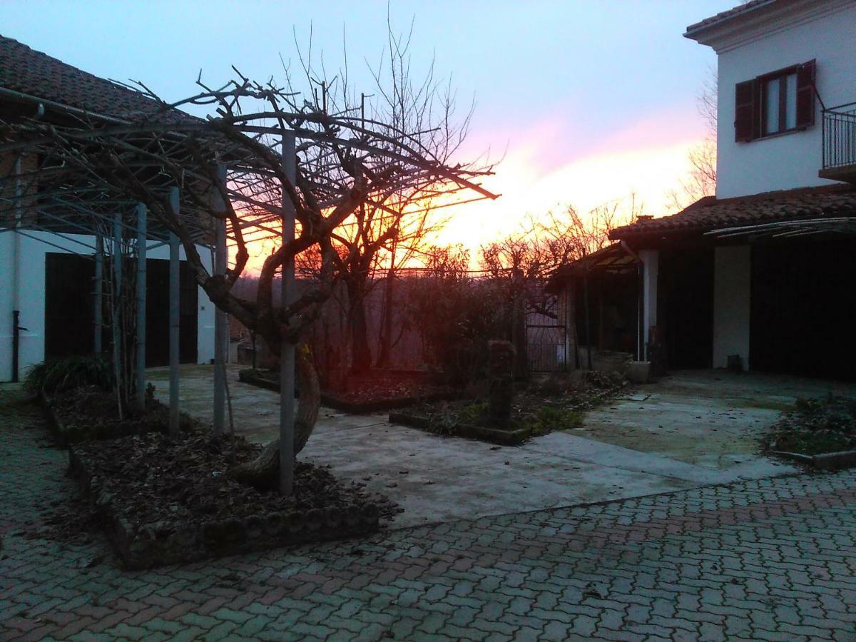 Casa Aromi Ed Arte Vendégház Asti Kültér fotó