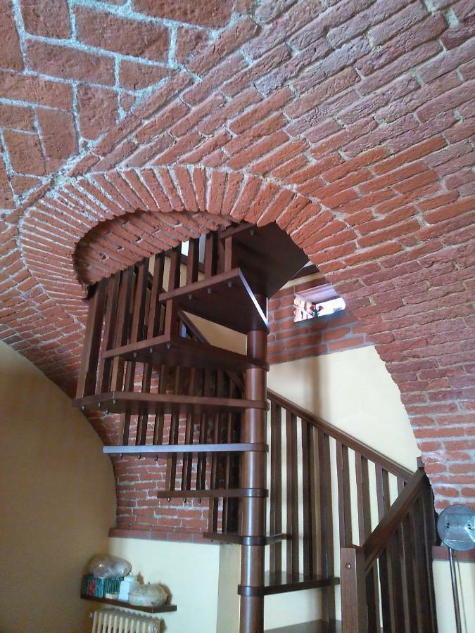 Casa Aromi Ed Arte Vendégház Asti Kültér fotó