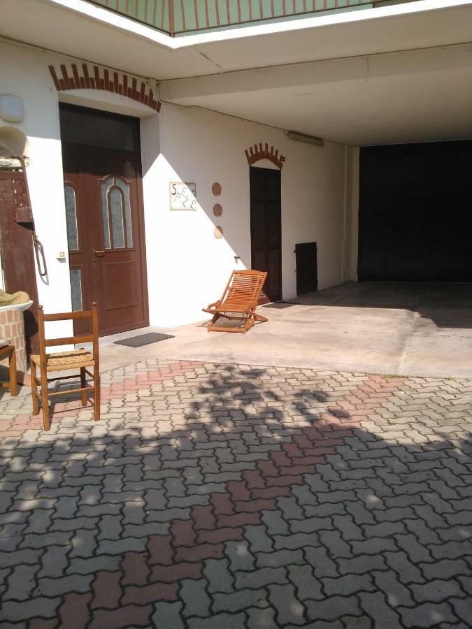 Casa Aromi Ed Arte Vendégház Asti Kültér fotó