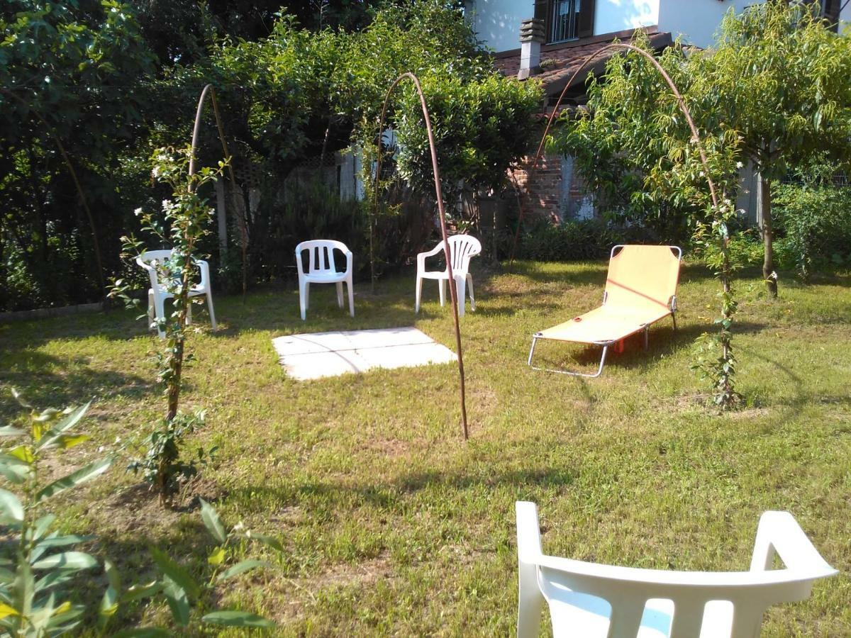 Casa Aromi Ed Arte Vendégház Asti Kültér fotó