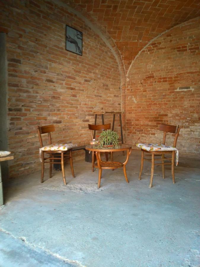 Casa Aromi Ed Arte Vendégház Asti Kültér fotó